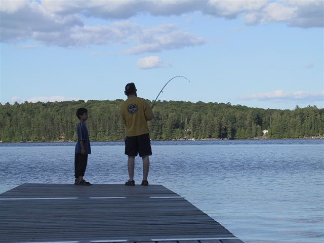 Pescando en lago Camp Canadá MCM